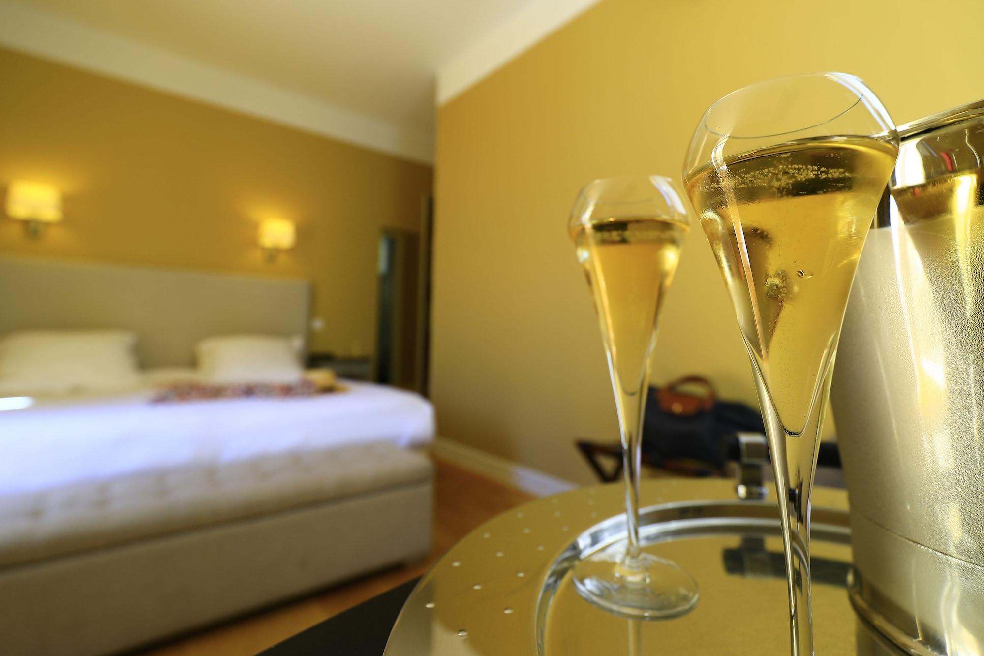 Hotel Le Renoir Sarlat-la-Canéda Kültér fotó
